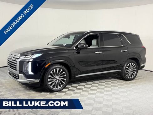 Used 2023 Hyundai Palisade Calligraphy w/ Cargo Package FWD image 1
