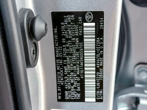 Used 2022 Toyota Camry SE w/ Carpet Mat Package (TMS) FWD image 27