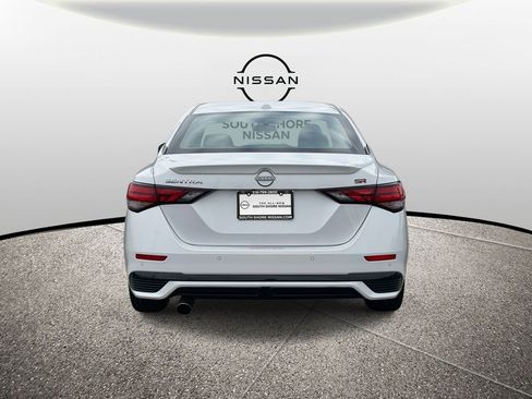 Certified 2025 Nissan Sentra SR w/ SR Premium Package image 6