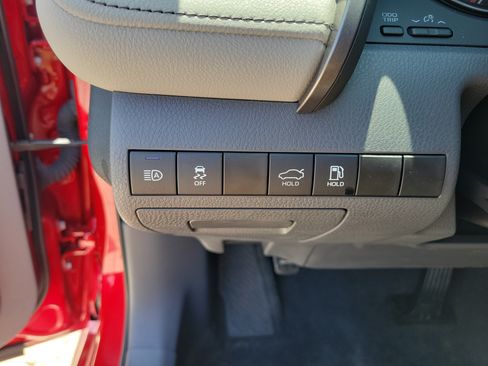 Used 2021 Toyota Camry SE FWD image 28
