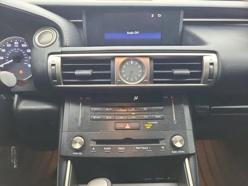 Used 2016 Lexus IS 200t RWD image 14