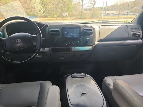 Used 2005 Ford F250 Lariat AWD/4WD image 26