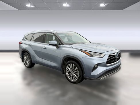 Used 2021 Toyota Highlander Platinum image 7
