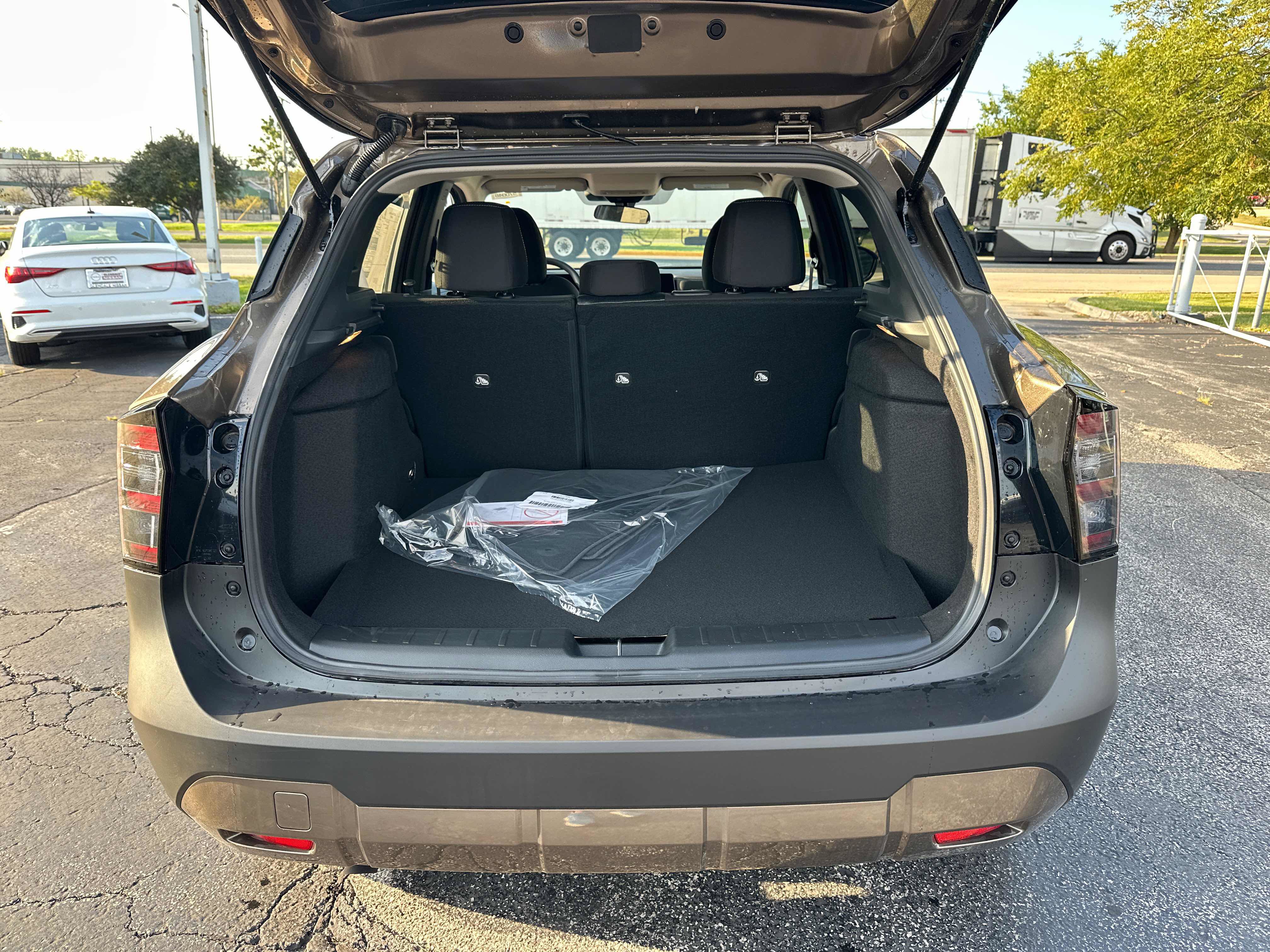 New 2027 Nissan Kicks SV AWD/4WD image 14