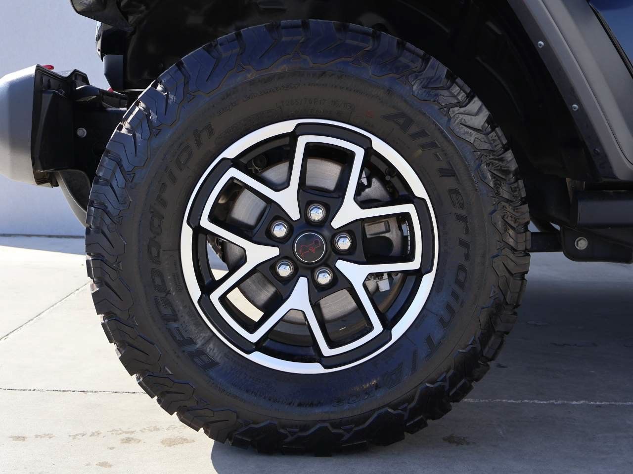Used 2025 Jeep Wrangler Unlimited Rubicon AWD/4WD image 6