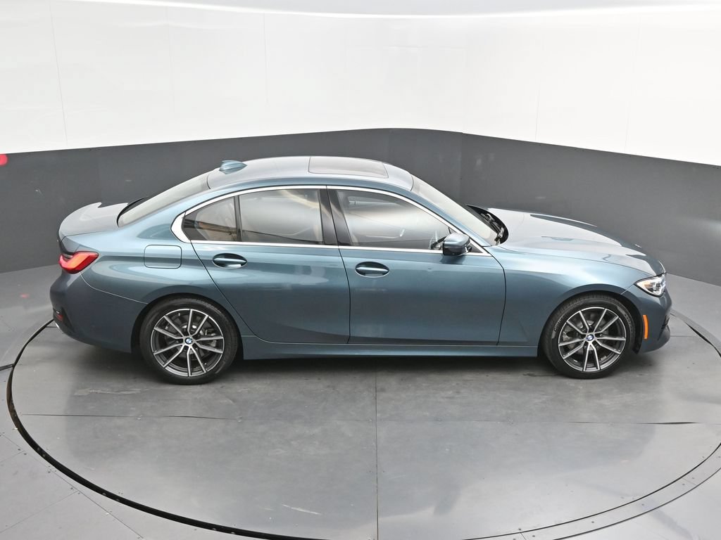 Used 2021 BMW 330i Sedan w/ Premium Package RWD image 39
