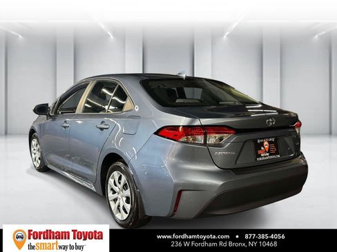 Used 2025 Toyota Corolla LE FWD image 5