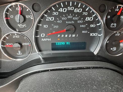 Used 2021 Chevrolet Express 2500 w/ Driver Convenience Package RWD image 14