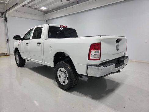 Used 2022 RAM 2500 Tradesman w/ Chrome Appearance Group AWD/4WD image 5