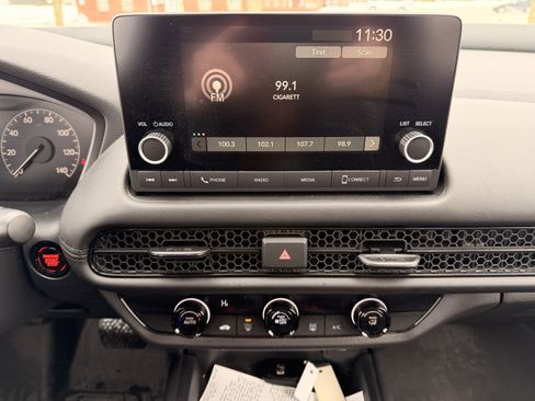 Certified 2025 Honda HR-V LX image 18