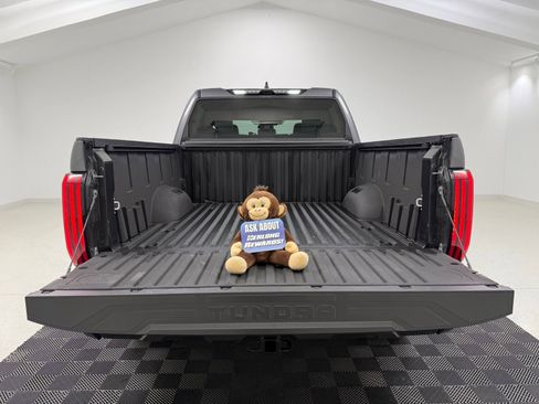 Used 2025 Toyota Tundra SR5 w/ SR5 Convenience Package AWD/4WD image 9