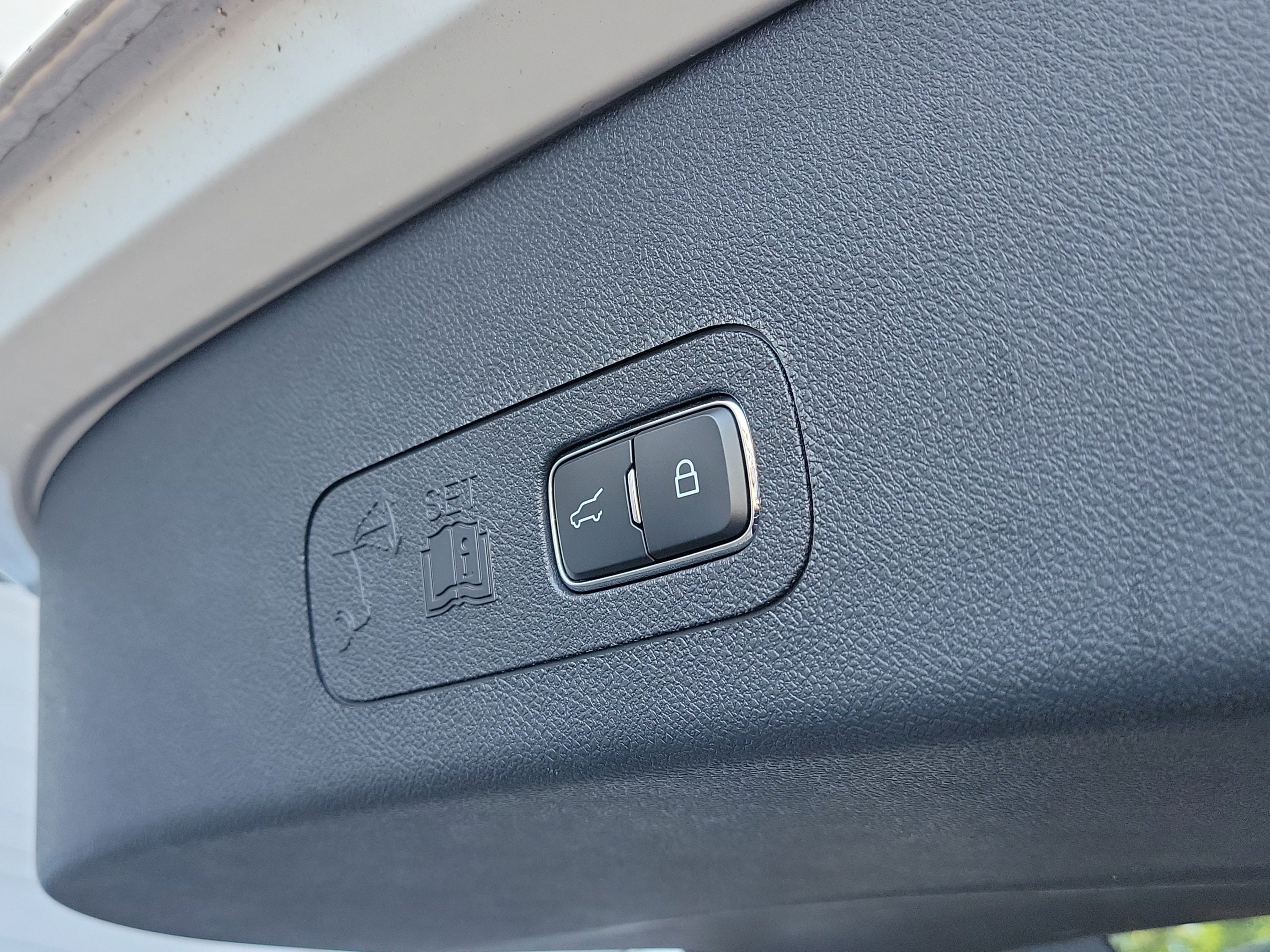 Used 2025 Lincoln Aviator Reserve w/ Equipment Group 201A AWD/4WD image 8