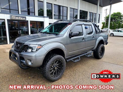 Used 2017 Nissan Frontier SV RWD image 1