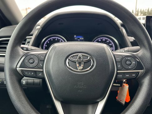 Certified 2022 Toyota Camry LE FWD image 21
