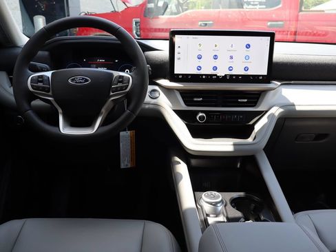 New 2026 Ford Explorer Active w/ Active Comfort Package AWD/4WD image 6