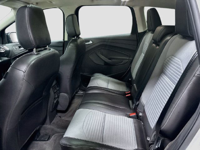 Used 2019 Ford Escape Titanium AWD/4WD image 21