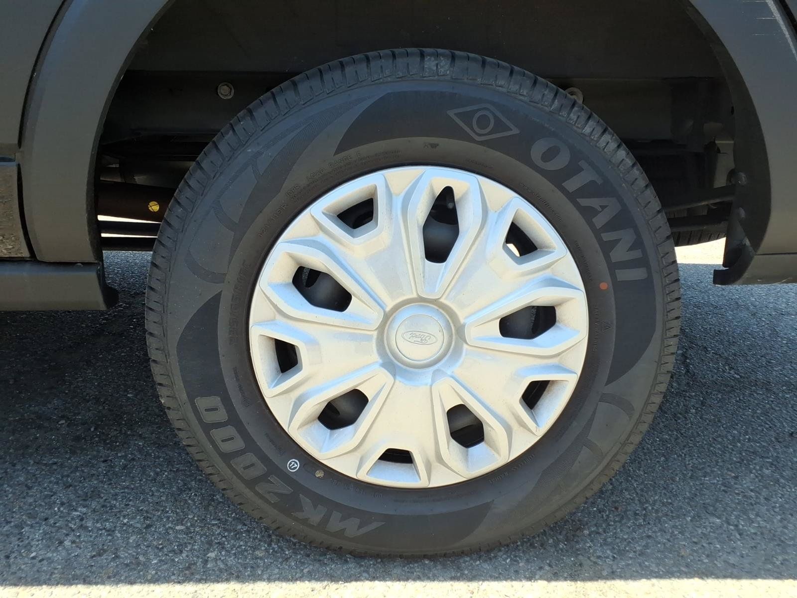Used 2023 Ford Transit 350 XLT RWD image 9