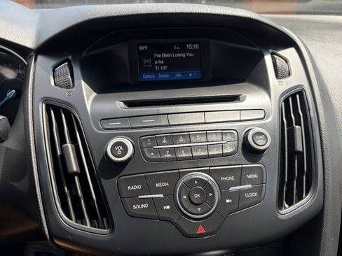 Used 2015 Ford Focus SE w/ Interior Protection Package FWD image 15