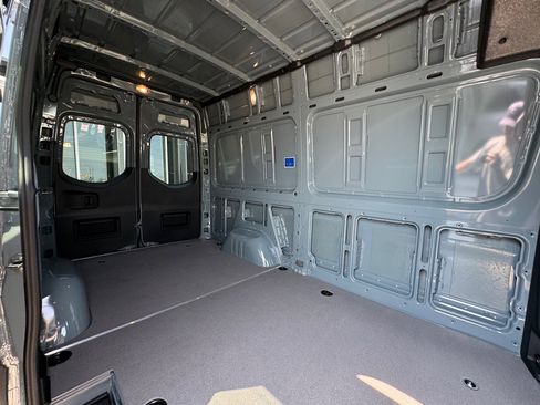 Used 2024 Mercedes-Benz Sprinter 144 Cargo image 28