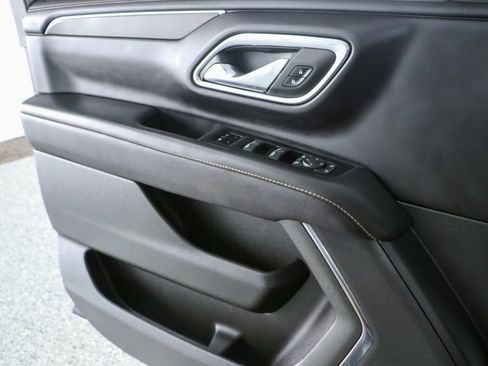 Used 2023 GMC Yukon AT4 w/ AT4 Premium Package AWD/4WD image 25