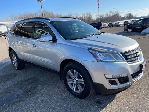 Used 2015 Chevrolet Traverse LT image 7