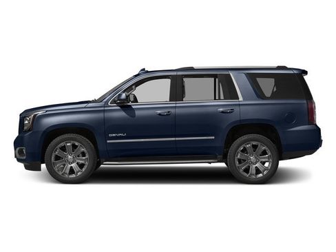 Used 2017 GMC Yukon Denali w/ Open Road Package AWD/4WD image 3