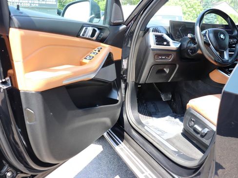 Used 2026 BMW X5 xDrive40i AWD/4WD image 10