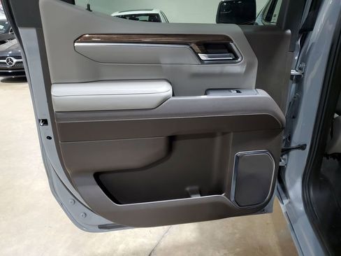 Used 2024 Chevrolet Silverado 1500 LT RWD image 41