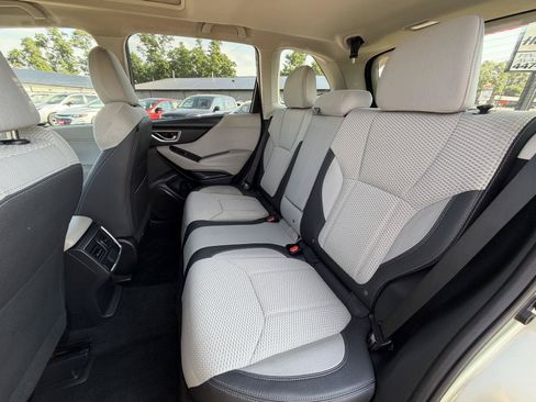 Used 2019 Subaru Forester Premium w/ Popular Package #1 AWD/4WD image 16