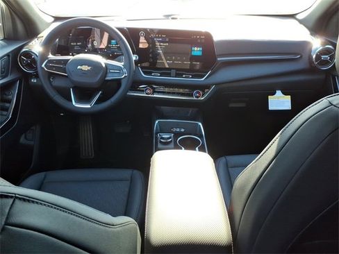 New 2026 Chevrolet Equinox LT w/ Convenience Package II image 12