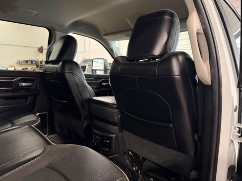 Used 2023 RAM 2500 Laramie AWD/4WD image 14