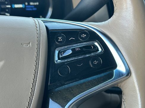 Used 2020 Cadillac Escalade ESV Platinum image 38