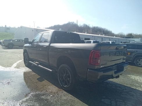 New 2026 RAM 2500 Big Horn AWD/4WD image 6