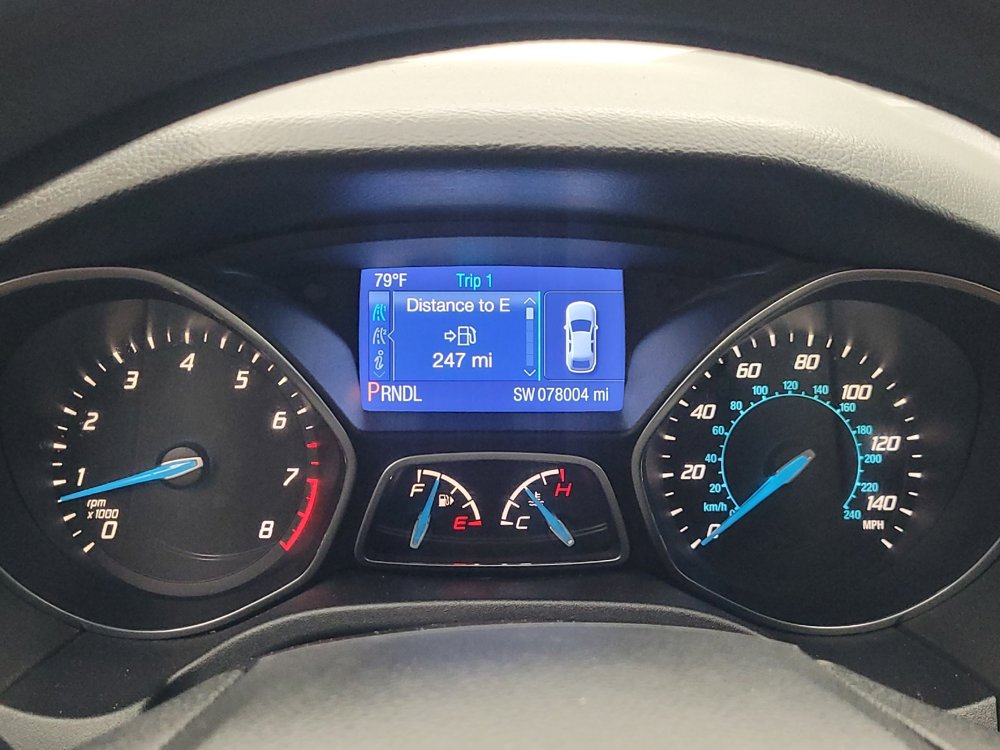 Used 2014 Ford Focus SE w/ SE Winter Package FWD image 23