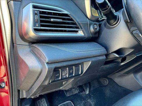 Used 2022 Subaru Outback Limited image 37