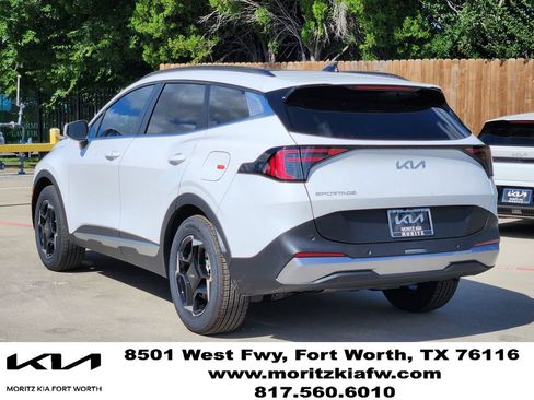 New 2026 Kia Sportage EX FWD image 4