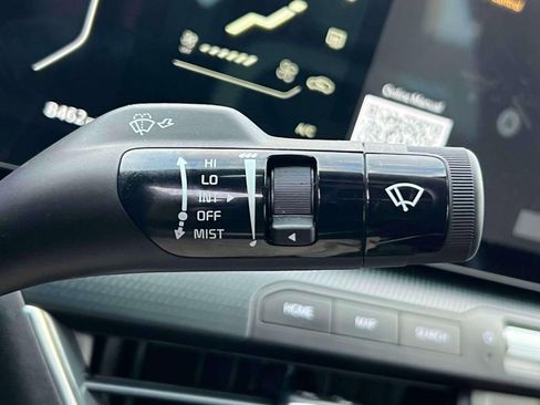 Used 2025 Kia K4 GT-Line w/ GT-Line Premium Package image 23