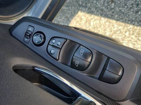 Certified 2024 Nissan Kicks SV FWD image 13