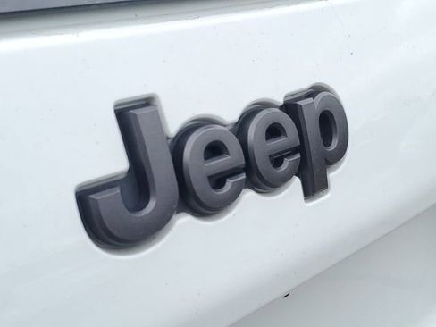 Used 2021 Jeep Cherokee Latitude Lux 80th Anniv w/ Quick Order Package 26U 80TH AWD/4WD image 32