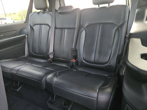 Used 2024 Jeep Wagoneer L Series II RWD image 31