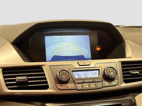 Used 2016 Honda Odyssey SE image 13
