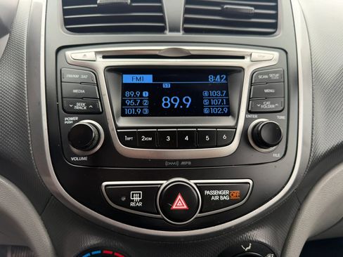 Used 2016 Hyundai Accent SE FWD image 18