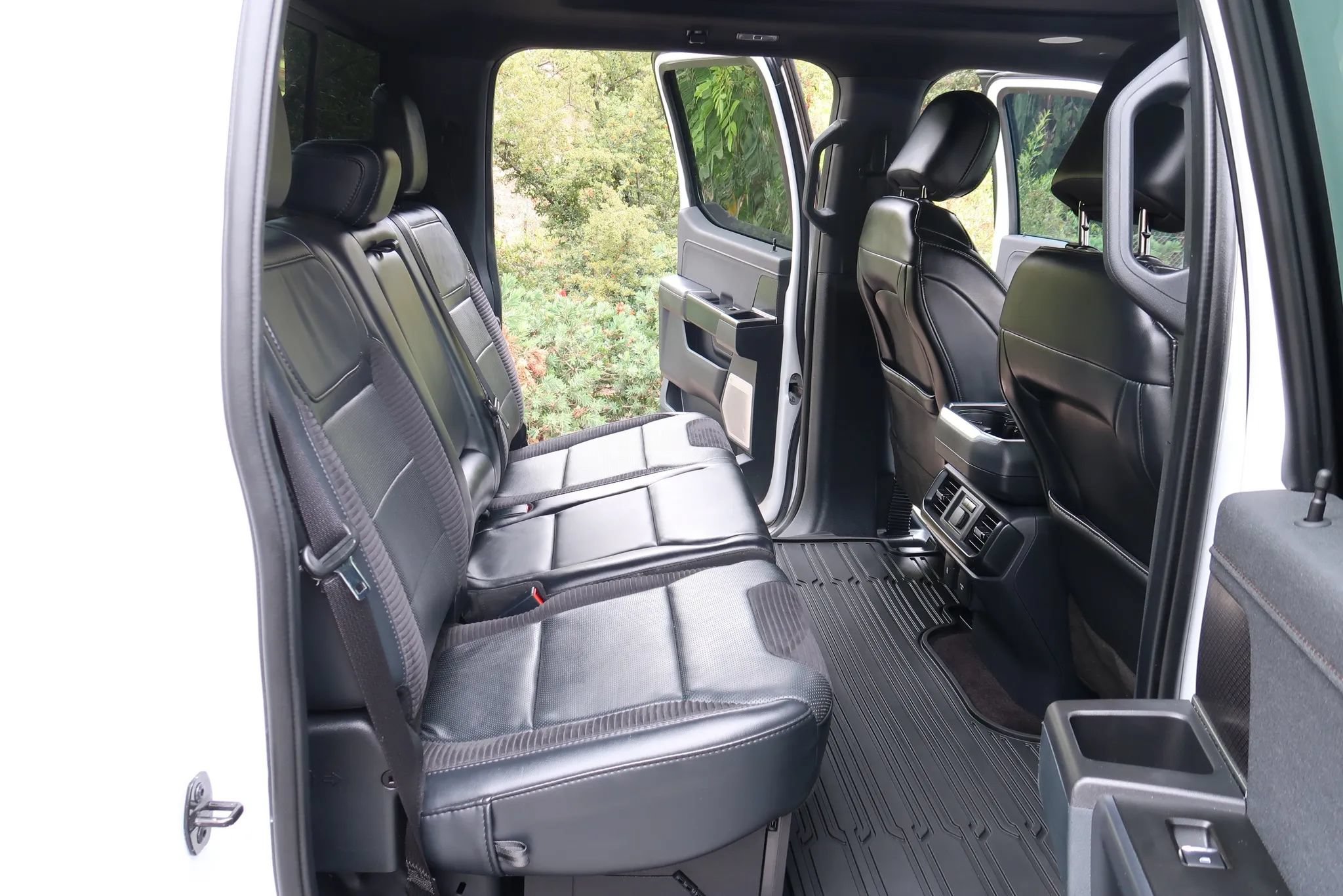 Used 2022 Ford F150 Raptor w/ Equipment Group 801A High AWD/4WD image 25