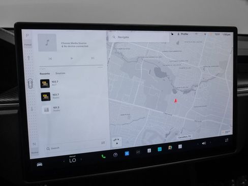 Used 2022 Tesla Model S Plaid image 24