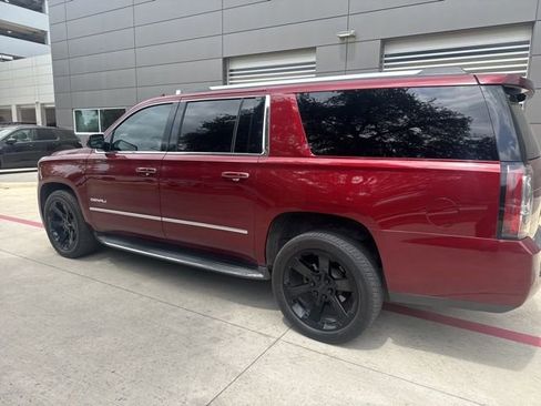 Used 2018 GMC Yukon XL Denali image 11