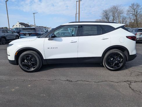 New 2026 Chevrolet Blazer LT w/ Midnight/Sport Edition AWD/4WD image 8