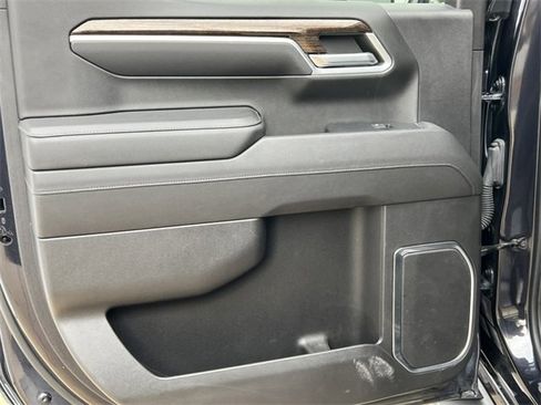 Used 2022 GMC Sierra 1500 Elevation image 37