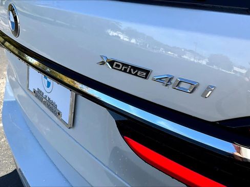 Used 2026 BMW X7 xDrive40i image 16