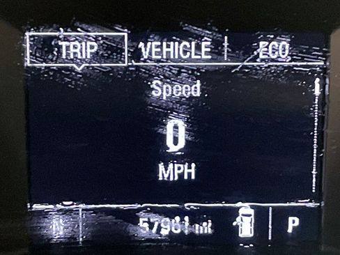 Used 2018 Chevrolet Equinox LT image 6