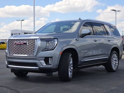 Used 2023 GMC Yukon Denali w/ LPO, Floor Liner Package AWD/4WD image 21